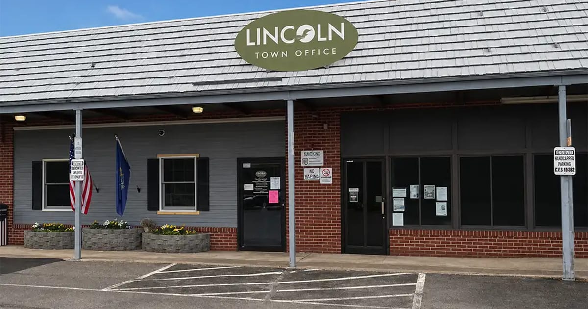 Encrypted files close Lincoln, Maine, town office